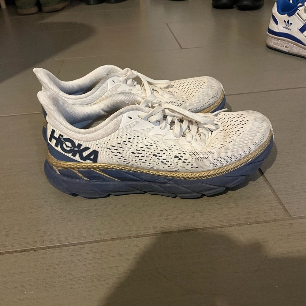 Hoka Clifton 7